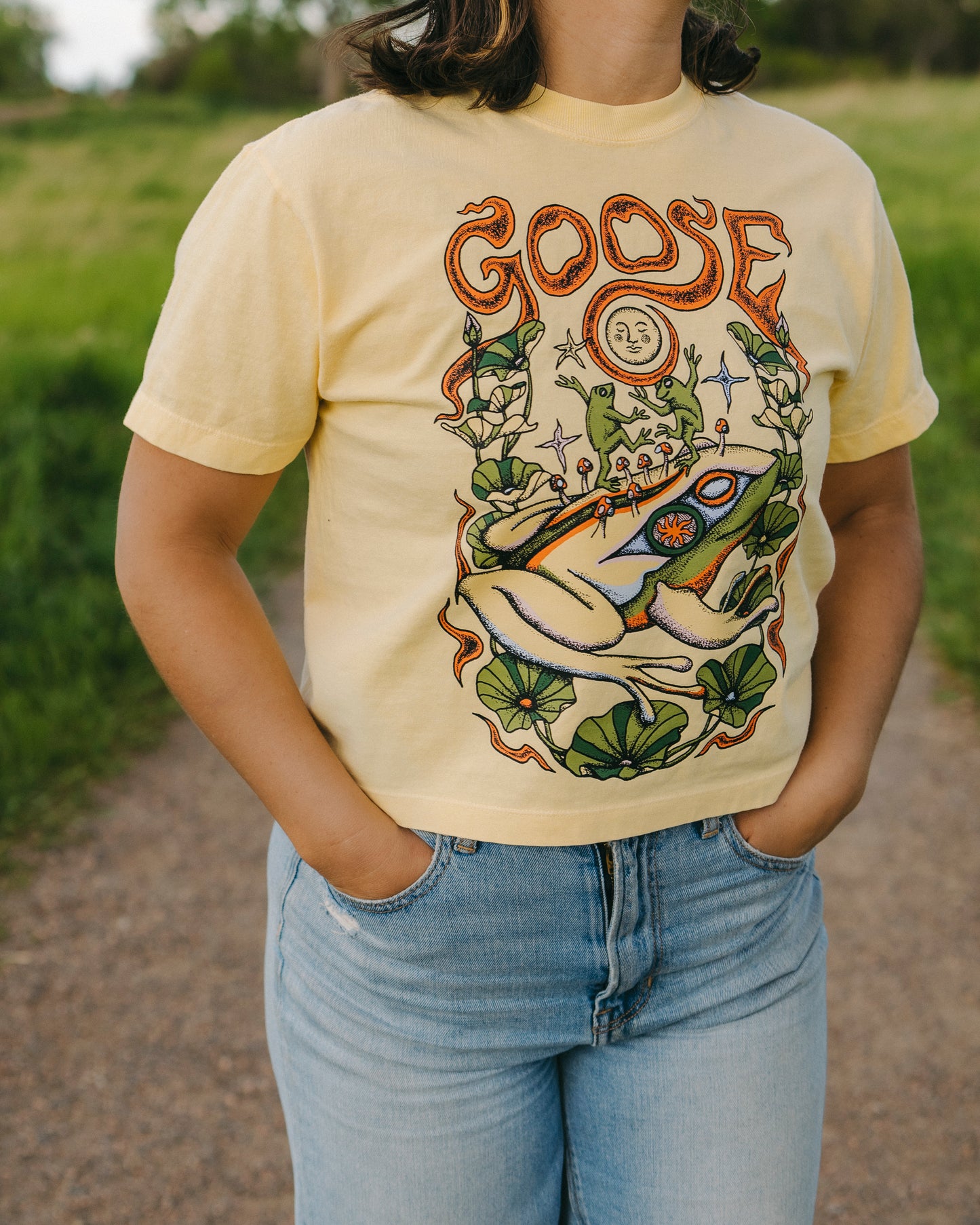 Frog Ladies Crop Tee